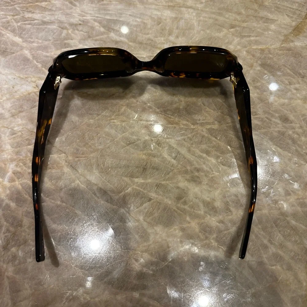 Prada Sunglasses 🕶️ - Picture 5 of 10